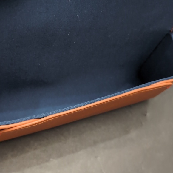 Fossil Brown Leather Magnetic Fold Over Eyeglasses Case. - Picture 8 of 8